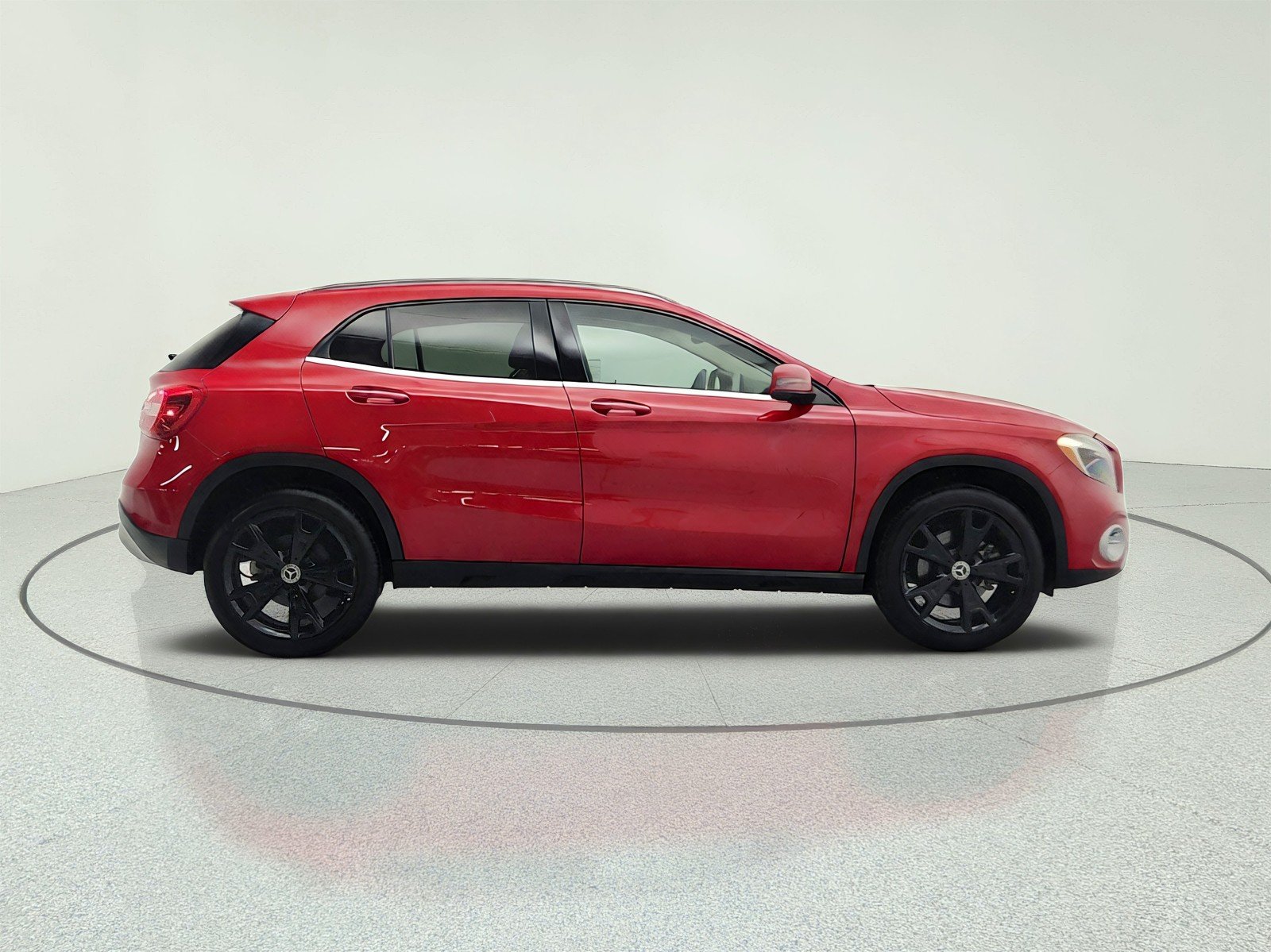 Used 2019 Jupiter Red Mercedes-Benz GLA 250 SUV image 4