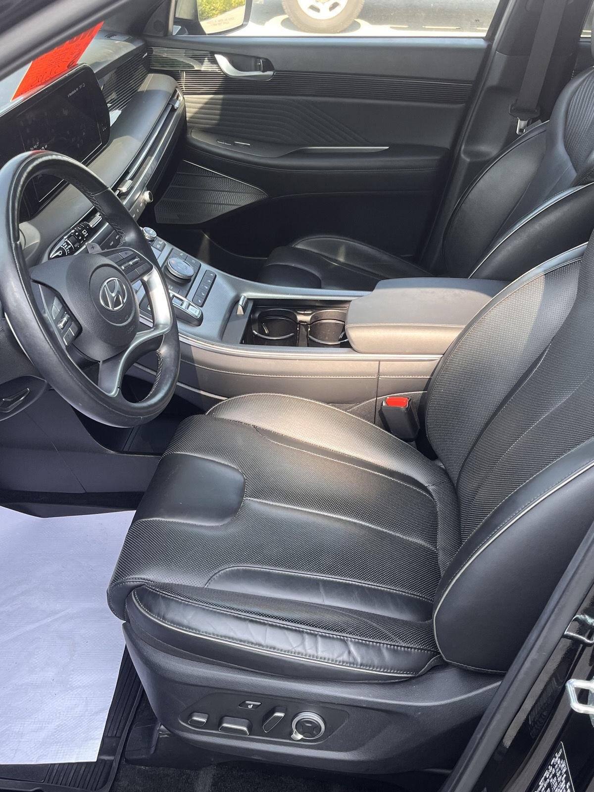 Used 2024 Abyss Black Pearl Hyundai Calligraphy image 16