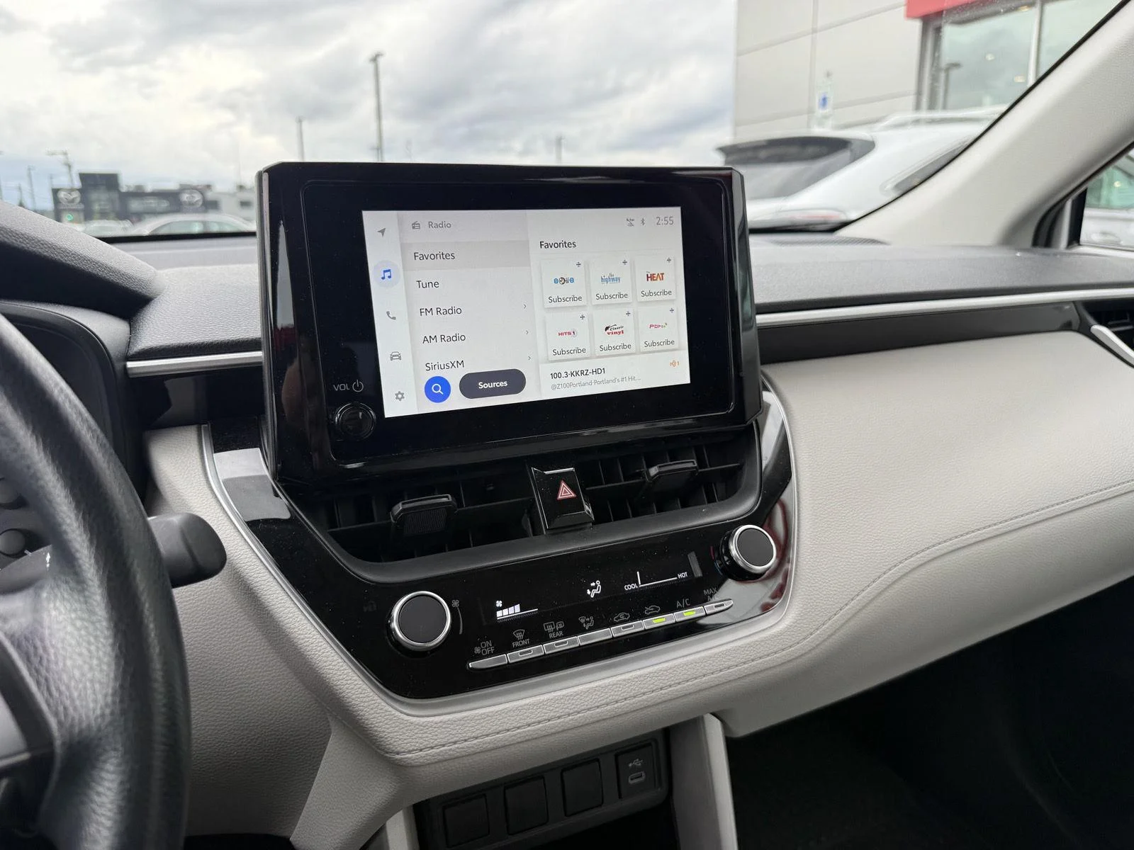 Used 2024 Wind Chill Pearl Toyota L image 15