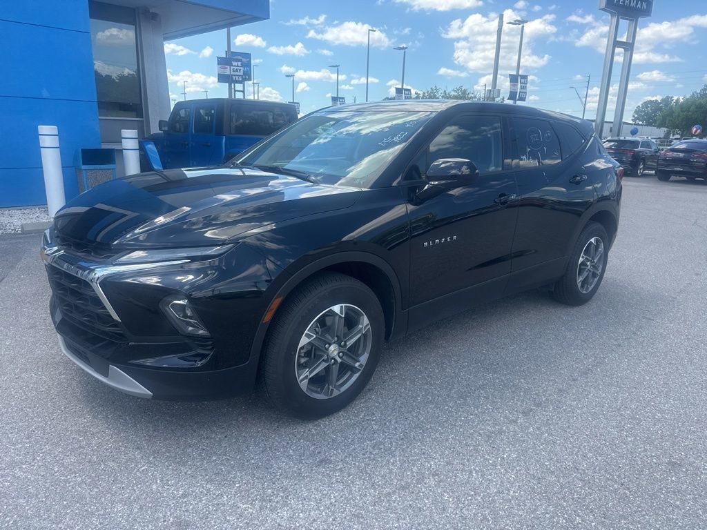 2025 Chevrolet Blazer 2.0T 2LT AWD's photo