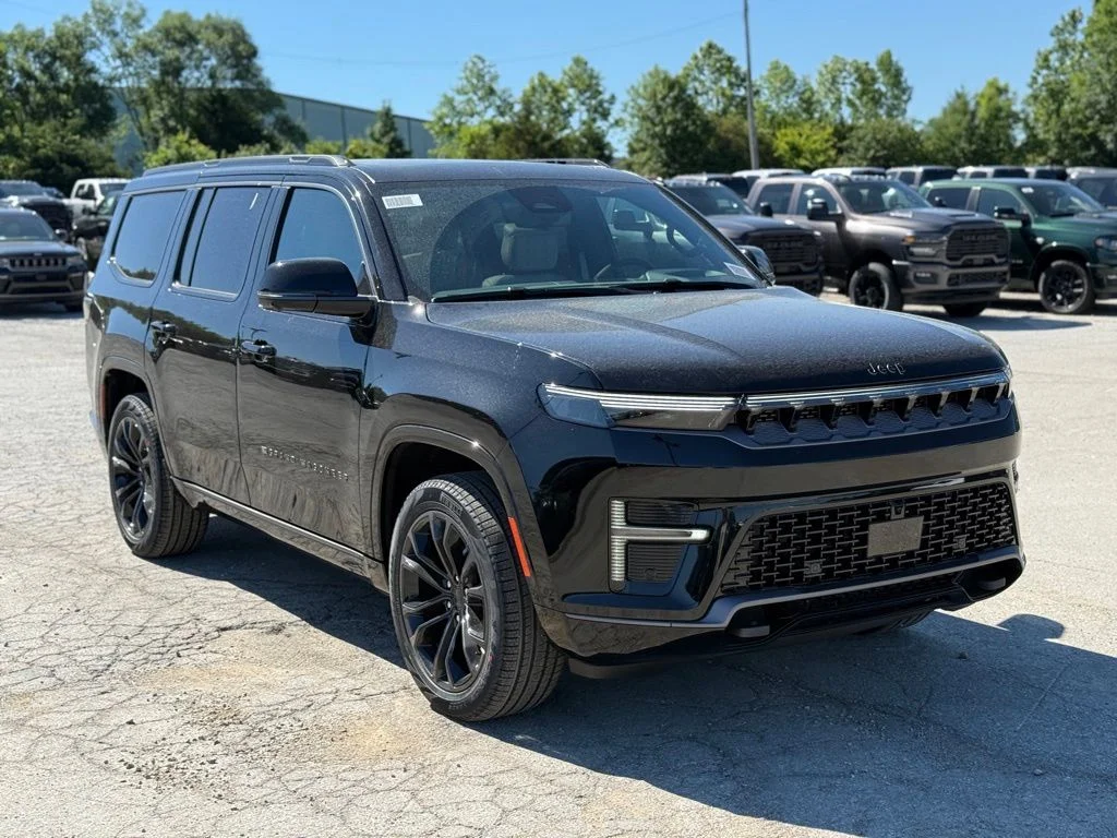 New 2026 High Gloss Black Exterior Paint Jeep Summit Obsidian image 4