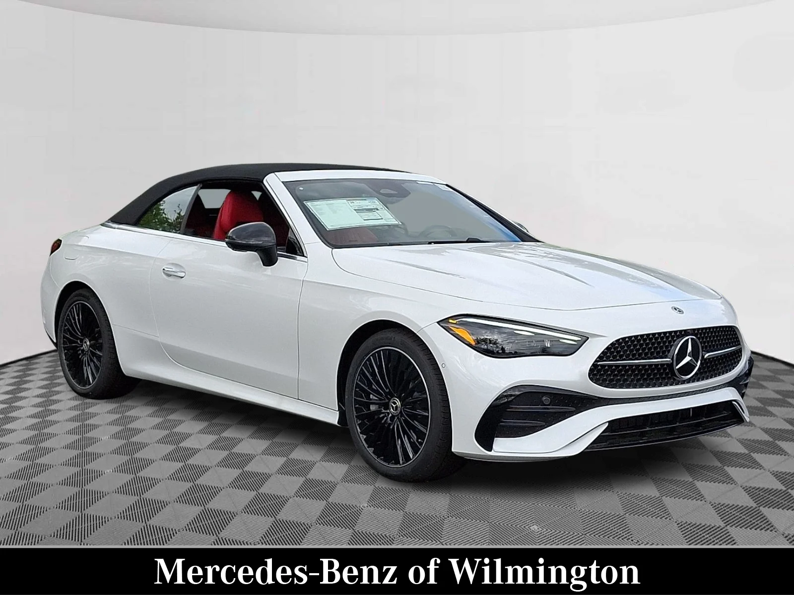 2026 Mercedes-Benz CLE CLE 450 4Matic Cabriolet's photo