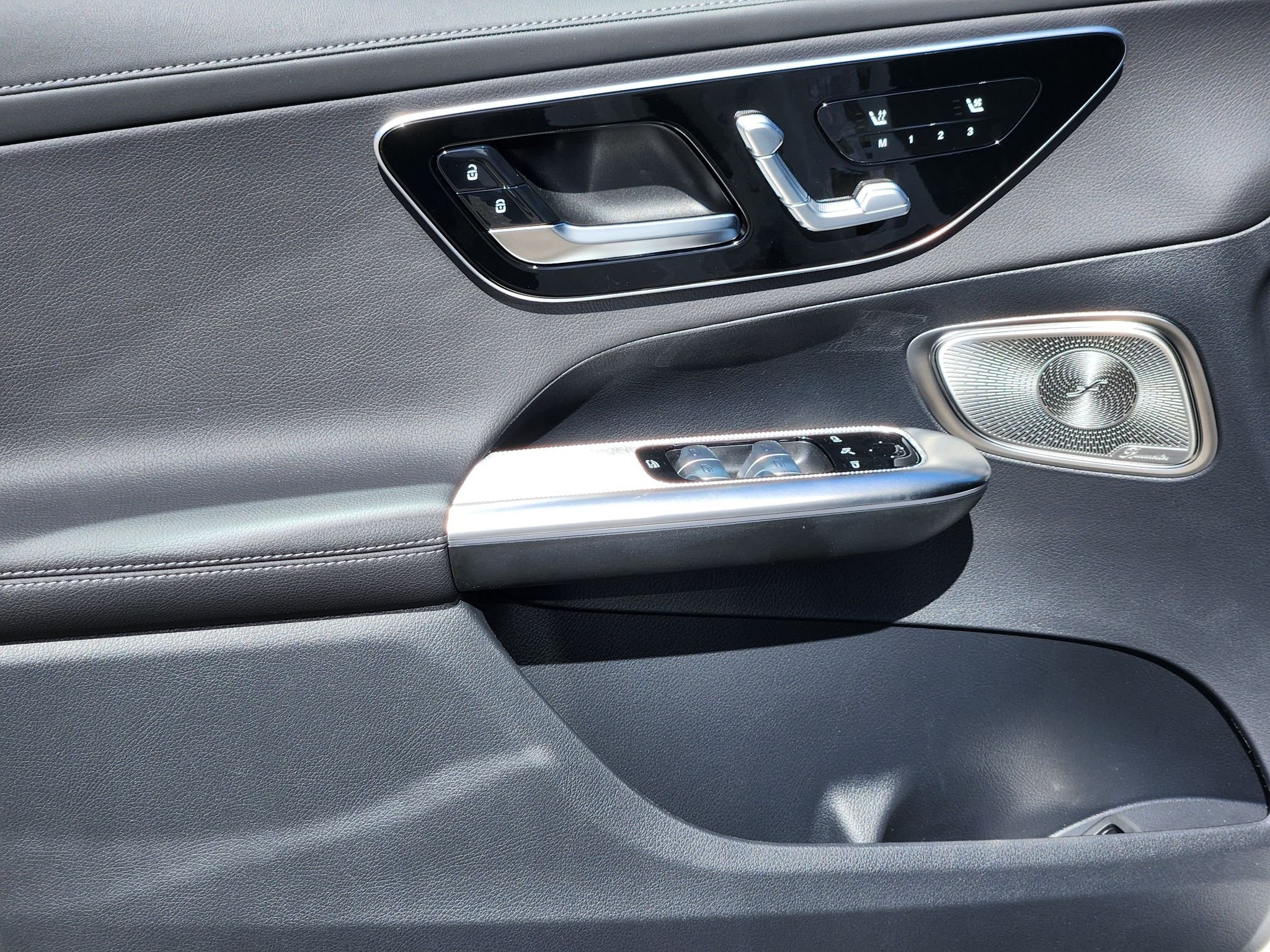 New 2027 Polar White Mercedes-Benz GLC 300 4MATIC® image 12