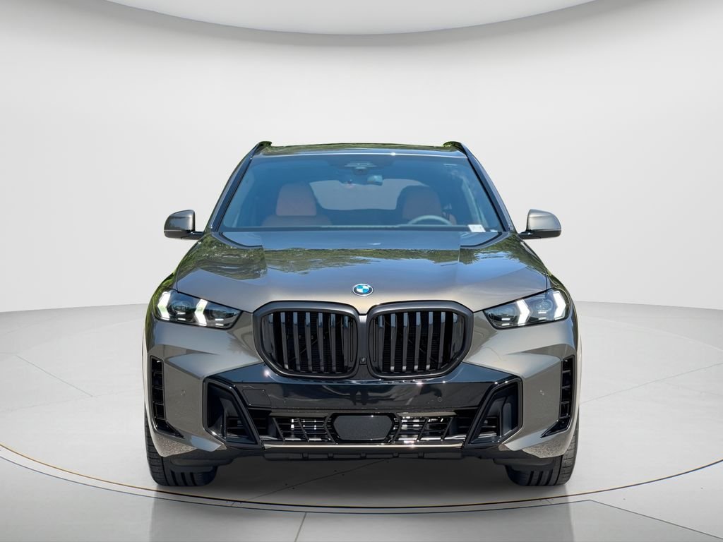 New 2026 Manhattan Green Metallic BMW xDrive40i image 2