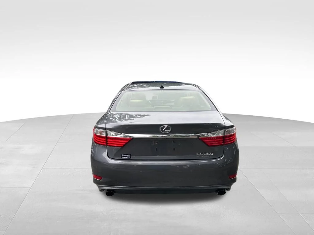 Used 2013 Gray Lexus 350 image 3