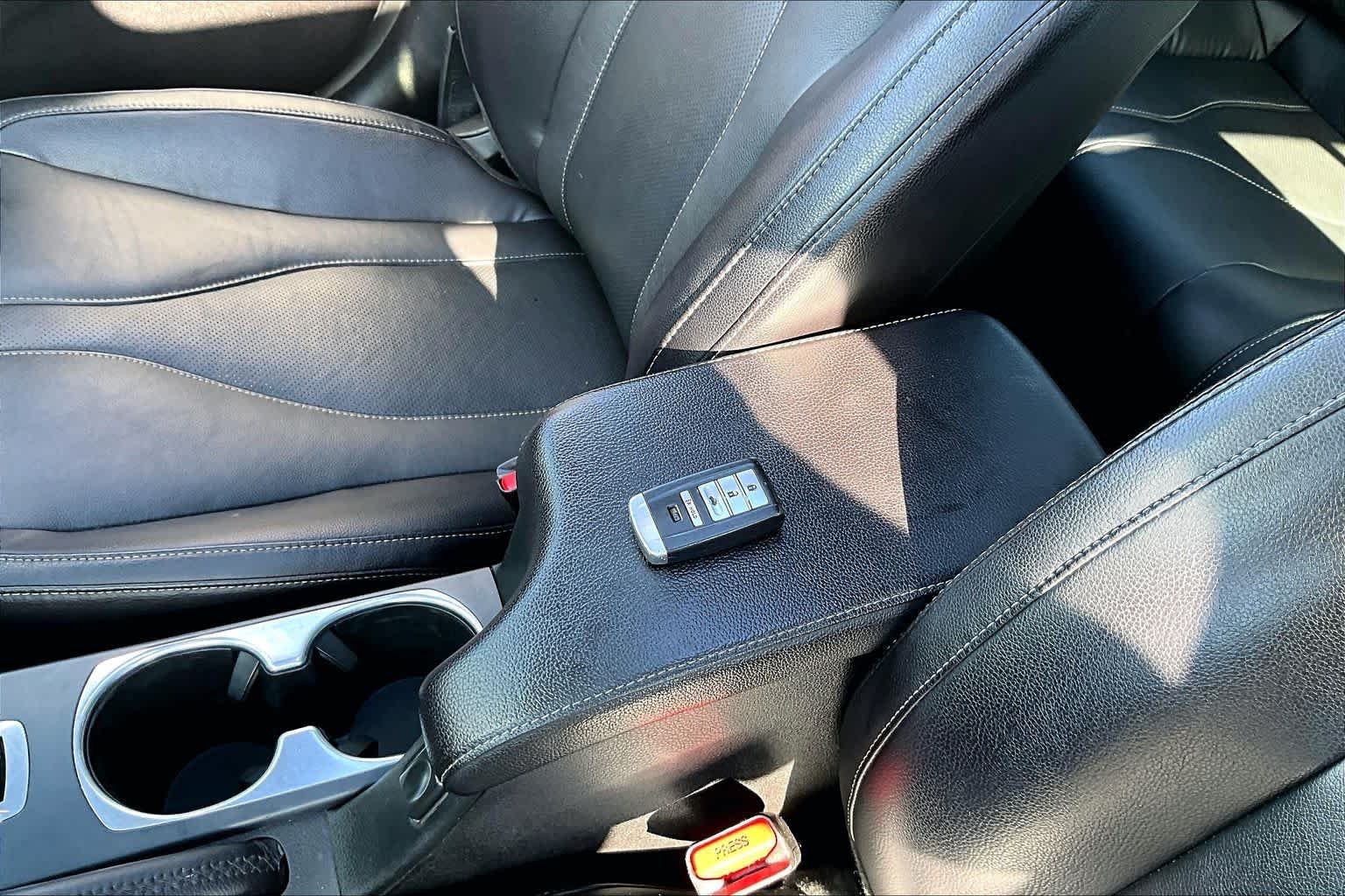 Used 2019 Modern Steel Metallic Acura w/Premium Pkg image 15