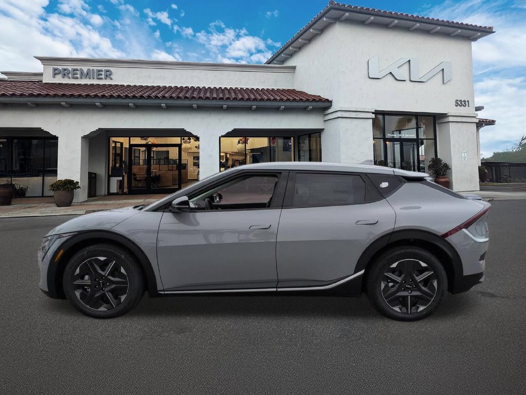 New 2026 Wolf Gray Kia LIGHT image 5