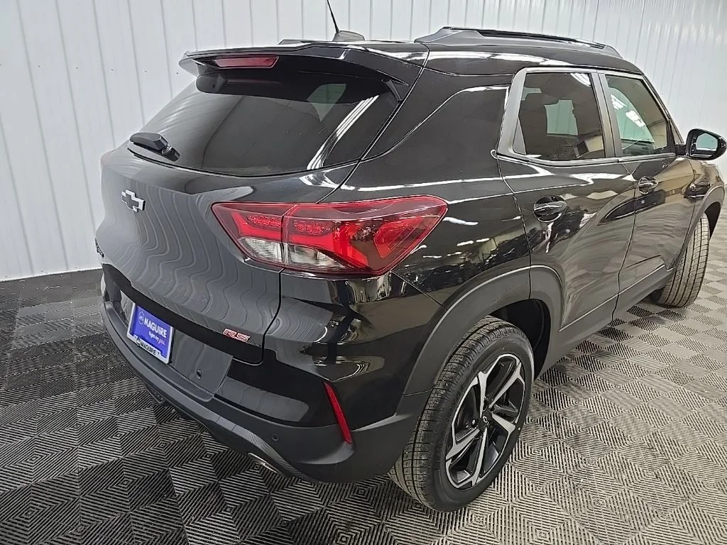 Used 2021 Black Chevrolet RS image 10