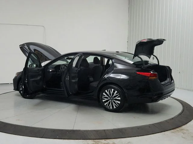 New 2026 Black Nissan 2.5 SV image 13