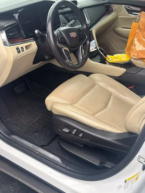 Used 2017 Crystal White Cadillac Luxury image 6