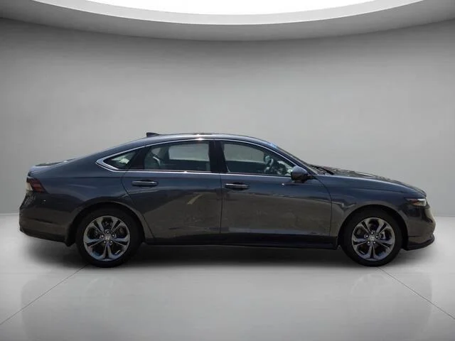 Certified Used 2024 Meteorite Gray Metallic Honda  image 6