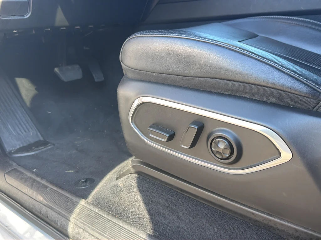 Used 2024 Silver Jeep Series II image 27