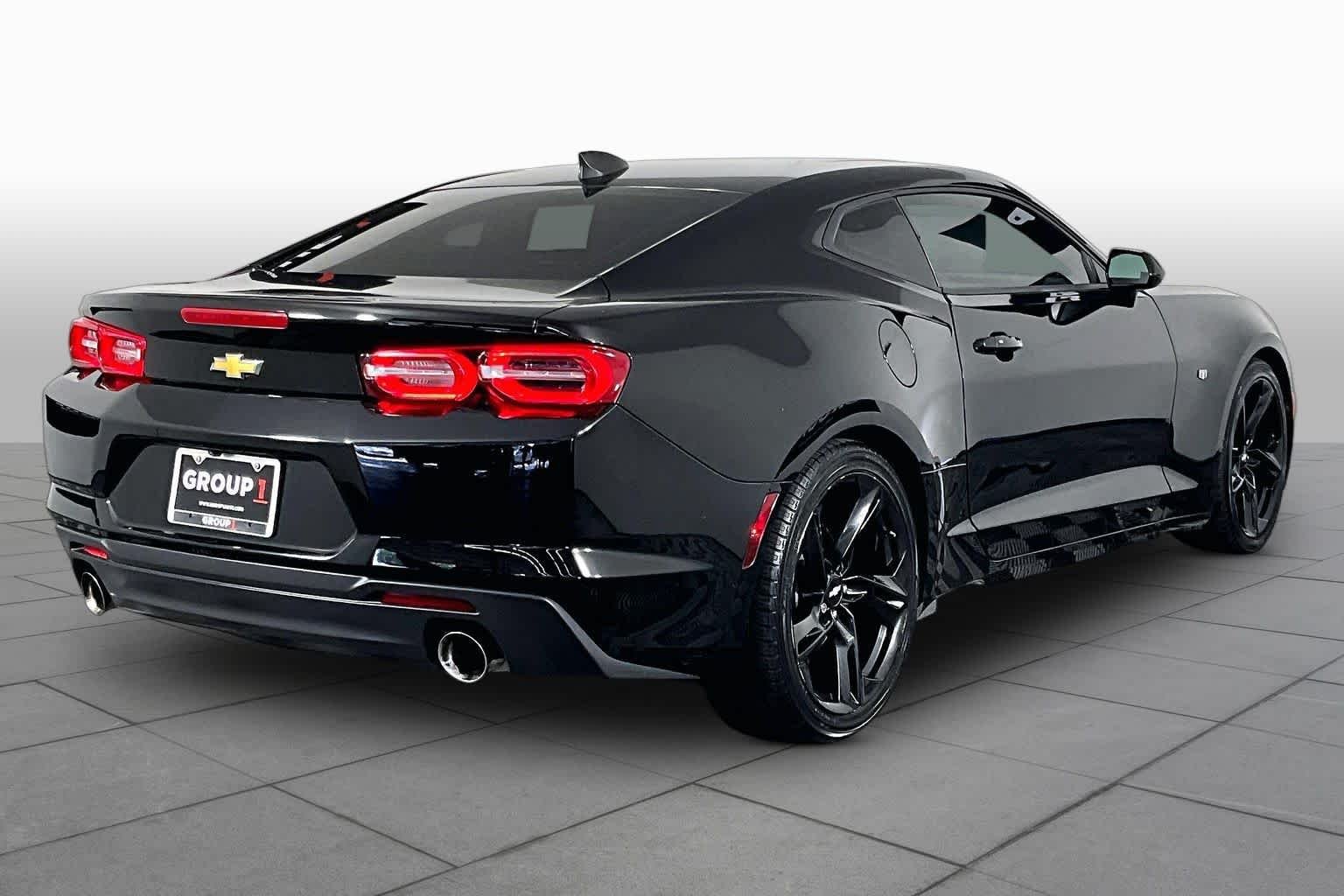 Used 2019 Black Chevrolet 1LT image 12