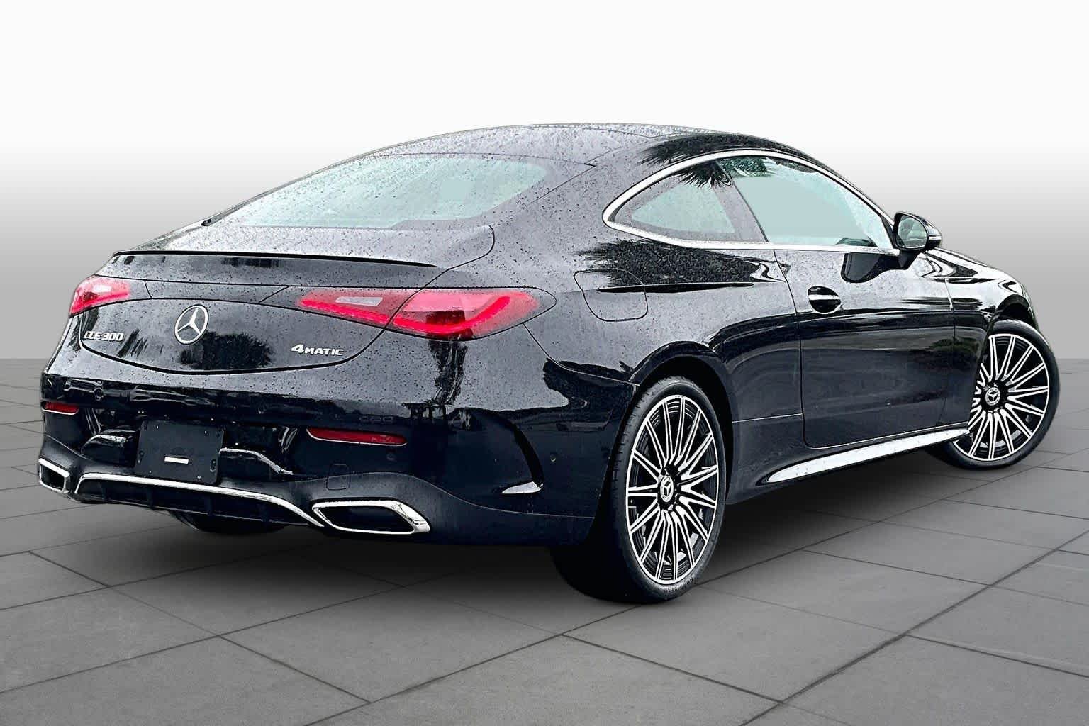 Used 2025 Obsidian Black Metallic Mercedes-Benz CLE 300 image 12
