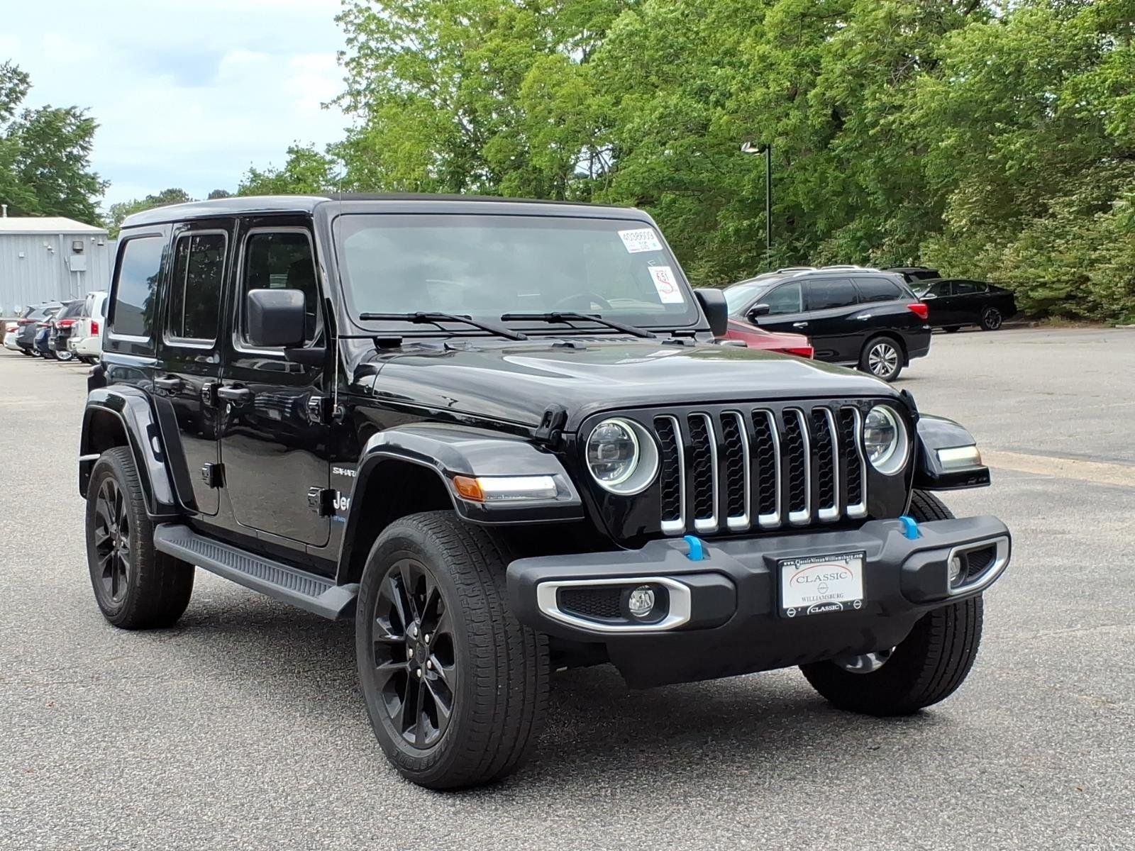 Used 2023 Black Clearcoat Jeep Sahara image 5