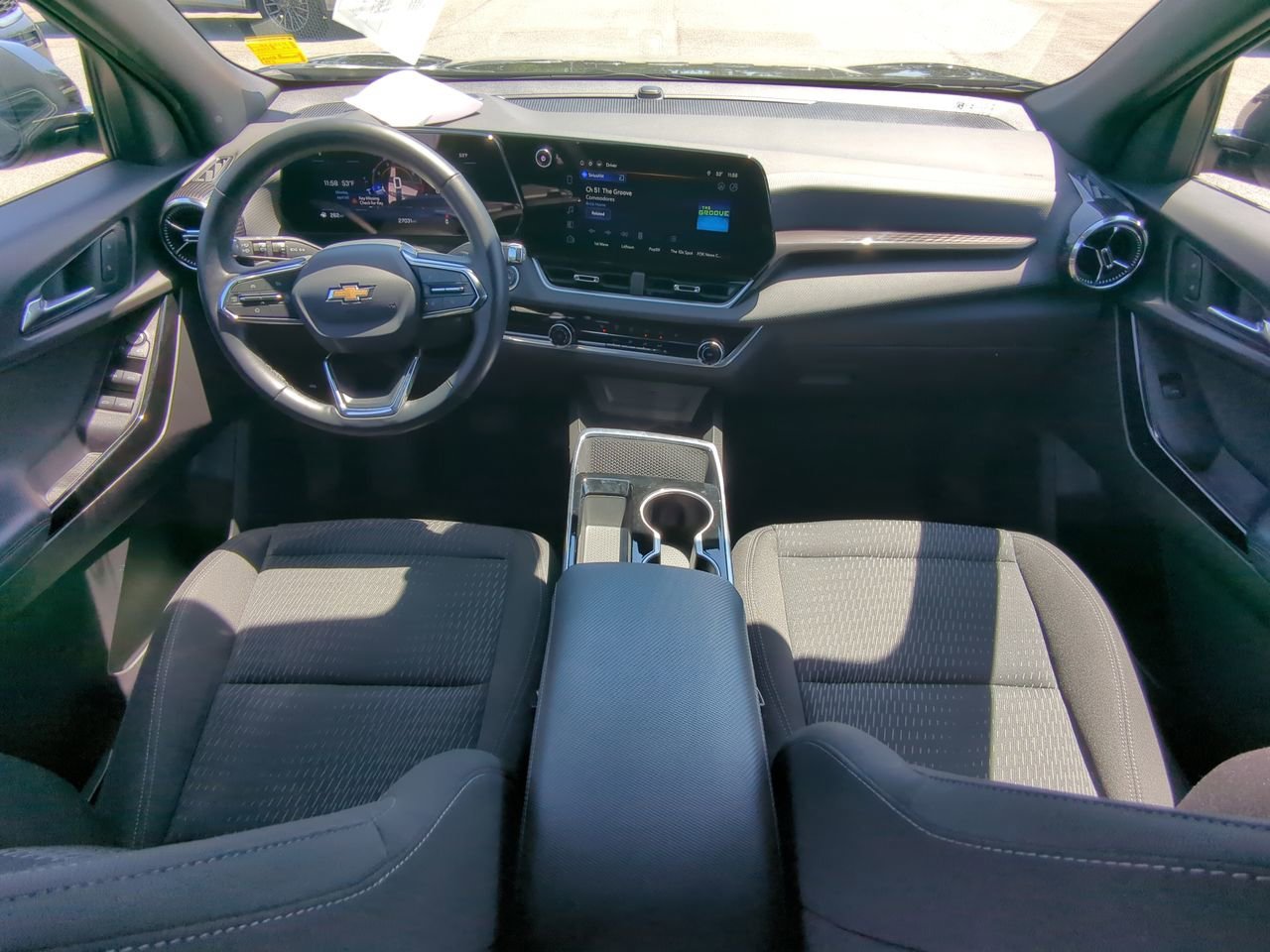 2025 Chevrolet Equinox LT - Photo 14