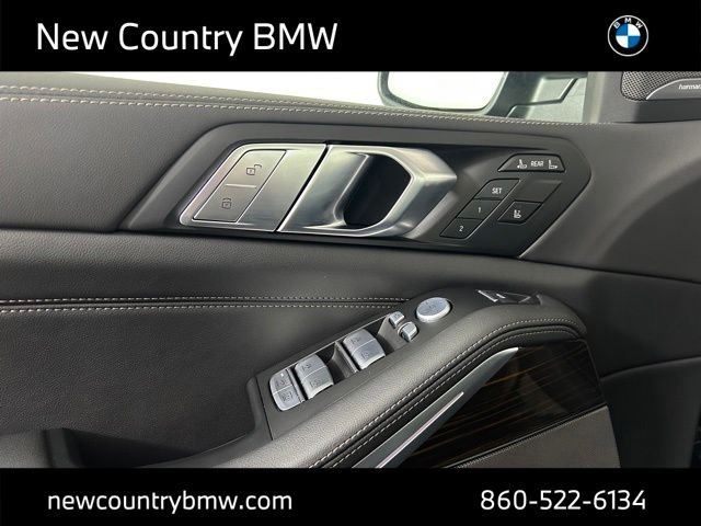 New 2026 Tanzanite Blue II Metallic BMW xDrive40i image 12