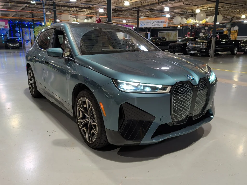 Used 2024 Blue BMW xDrive50 image 7