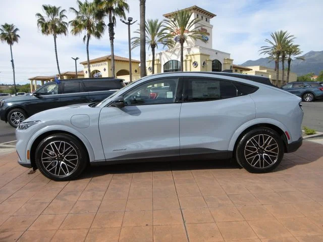 2026 Ford Mustang-Mach-e Premium's photo