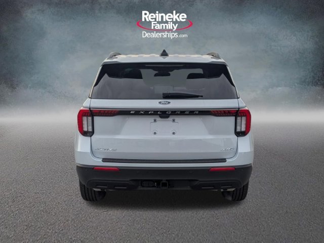 New 2026 Space White Metallic Ford Active image 6