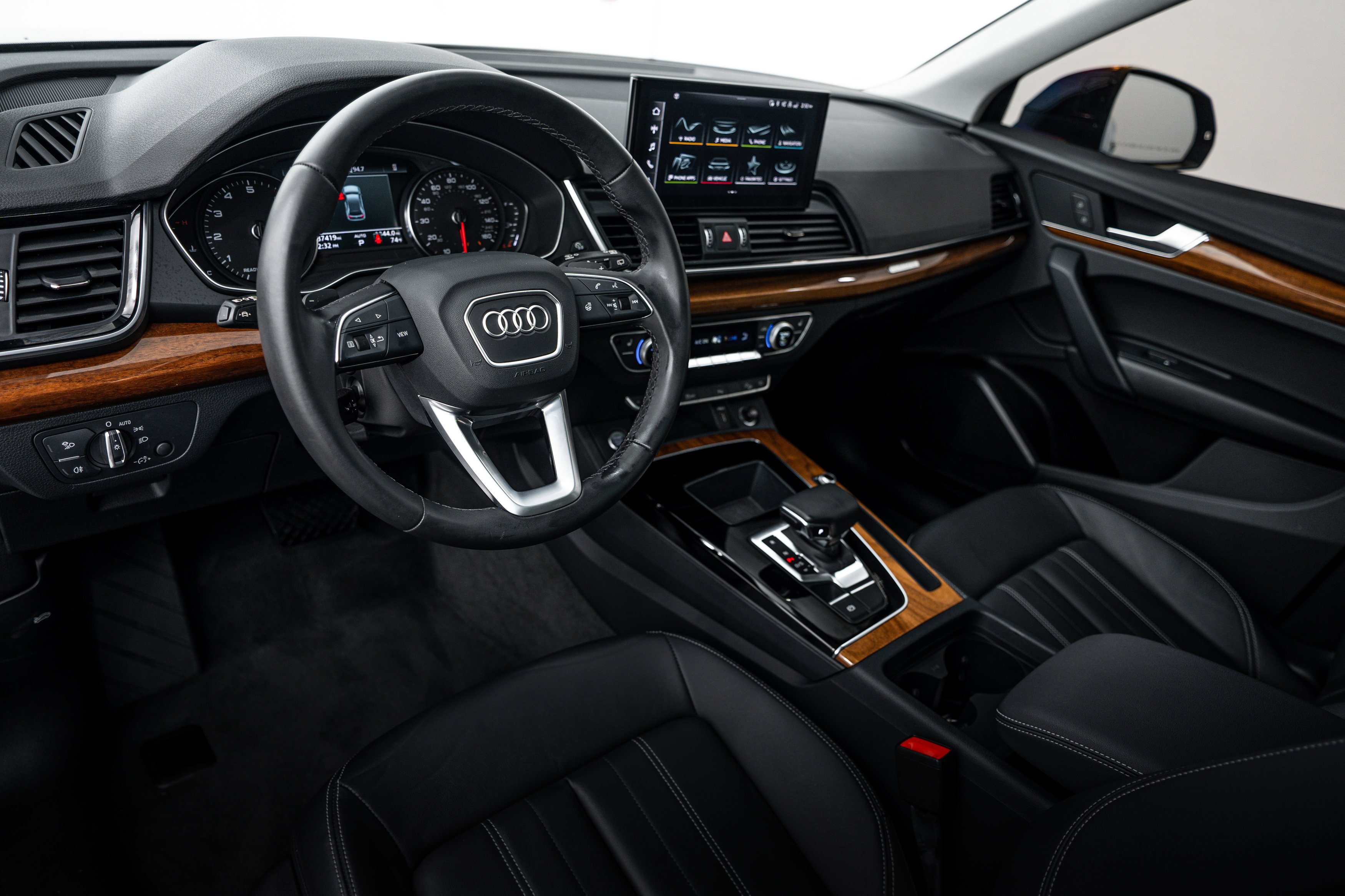 Certified Used 2023 Mythos Black Metallic Audi Premium image 10
