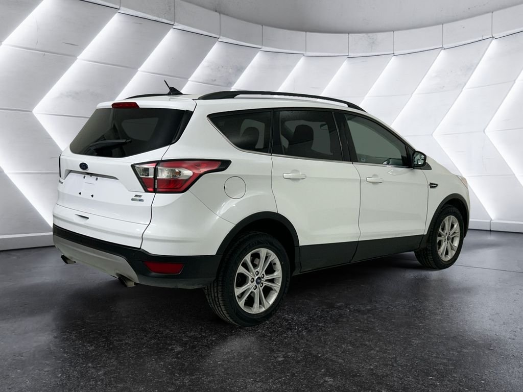 Used 2018 White Ford SE image 4