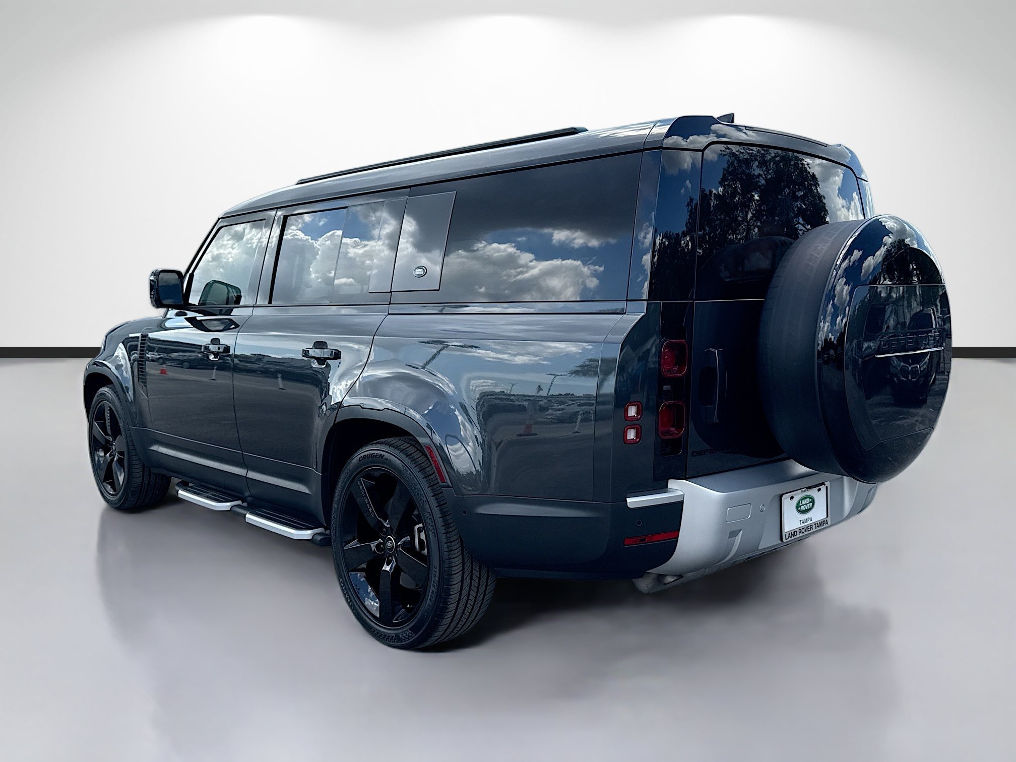 Used 2024 Carpathian Gray Premium Metallic Land Rover S image 3
