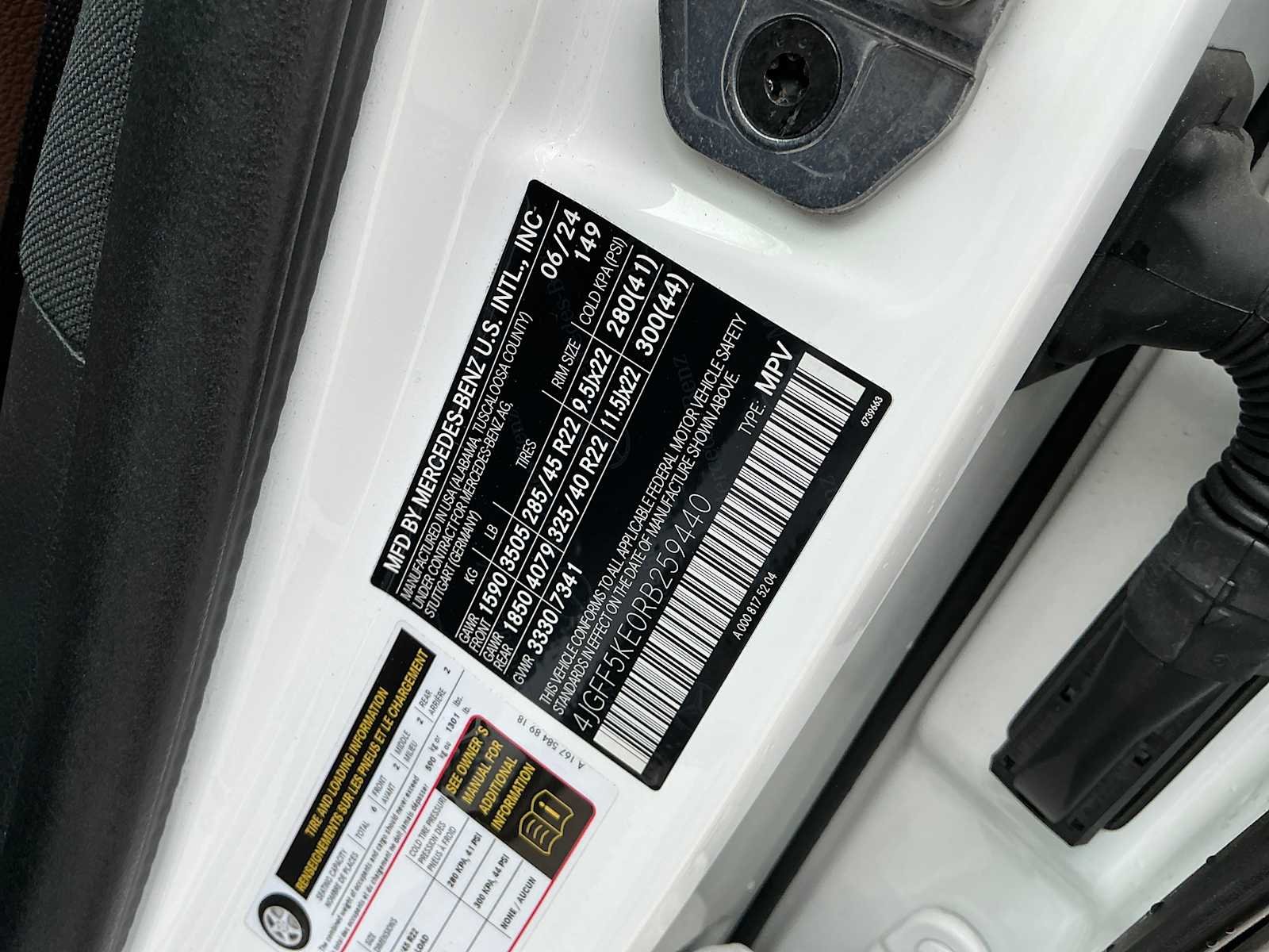 Certified Used 2024 Polar White Mercedes-Benz GLS 450 image 30