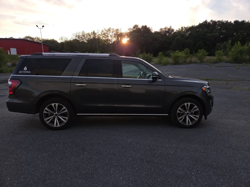 Used 2020 Gray Ford Limited image 4