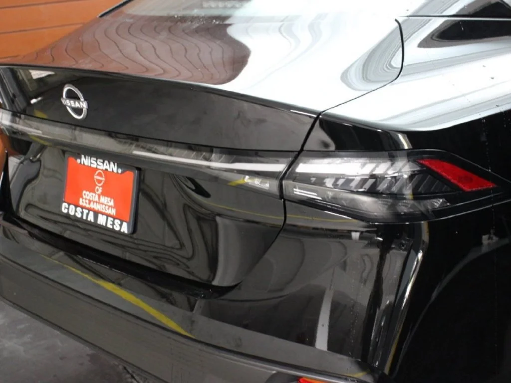 New 2026 Super Black Nissan SV image 3