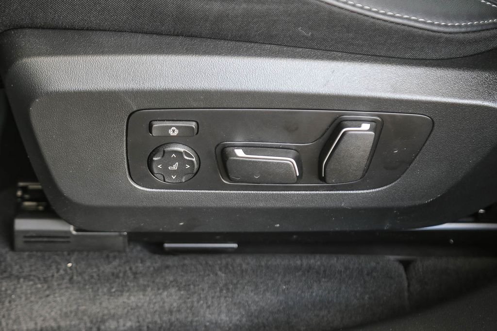 Used 2026 Black Sapphire Metallic BMW 30 xDrive image 19