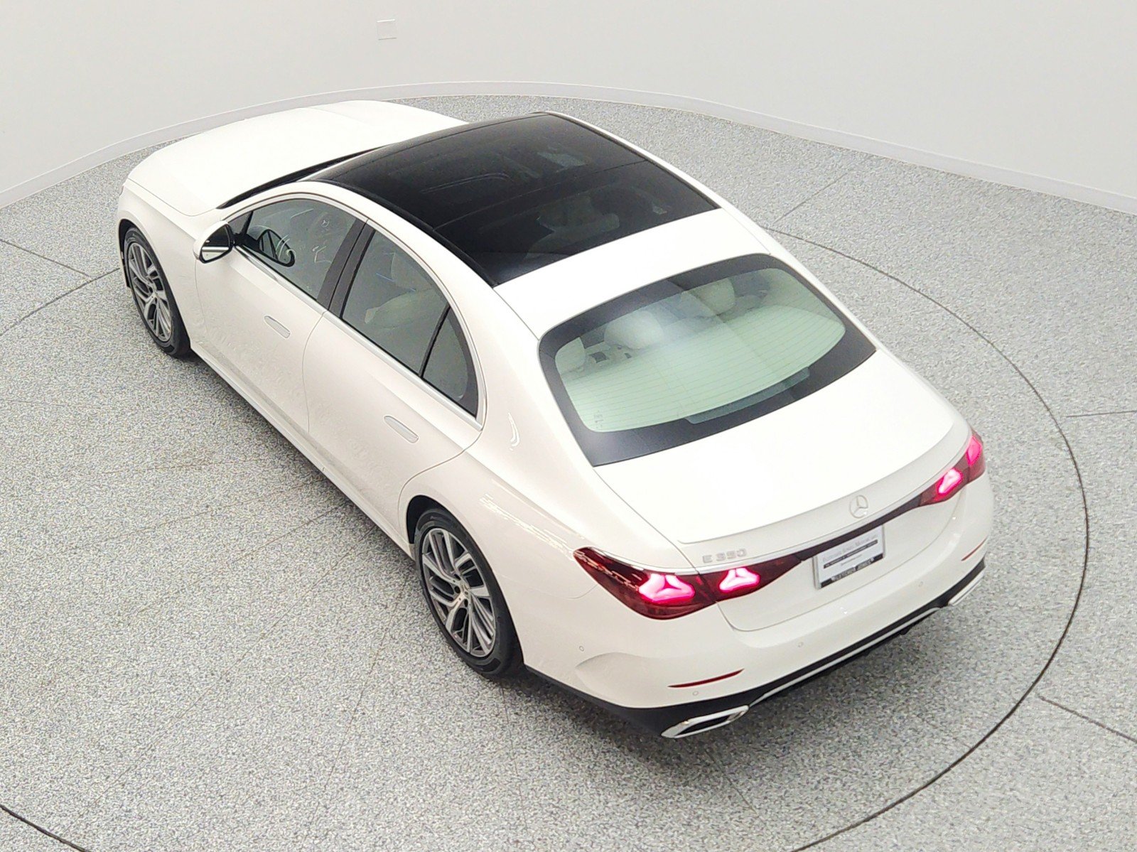 Certified Used 2026 Polar White Mercedes-Benz E 350 RWD Sedan image 29