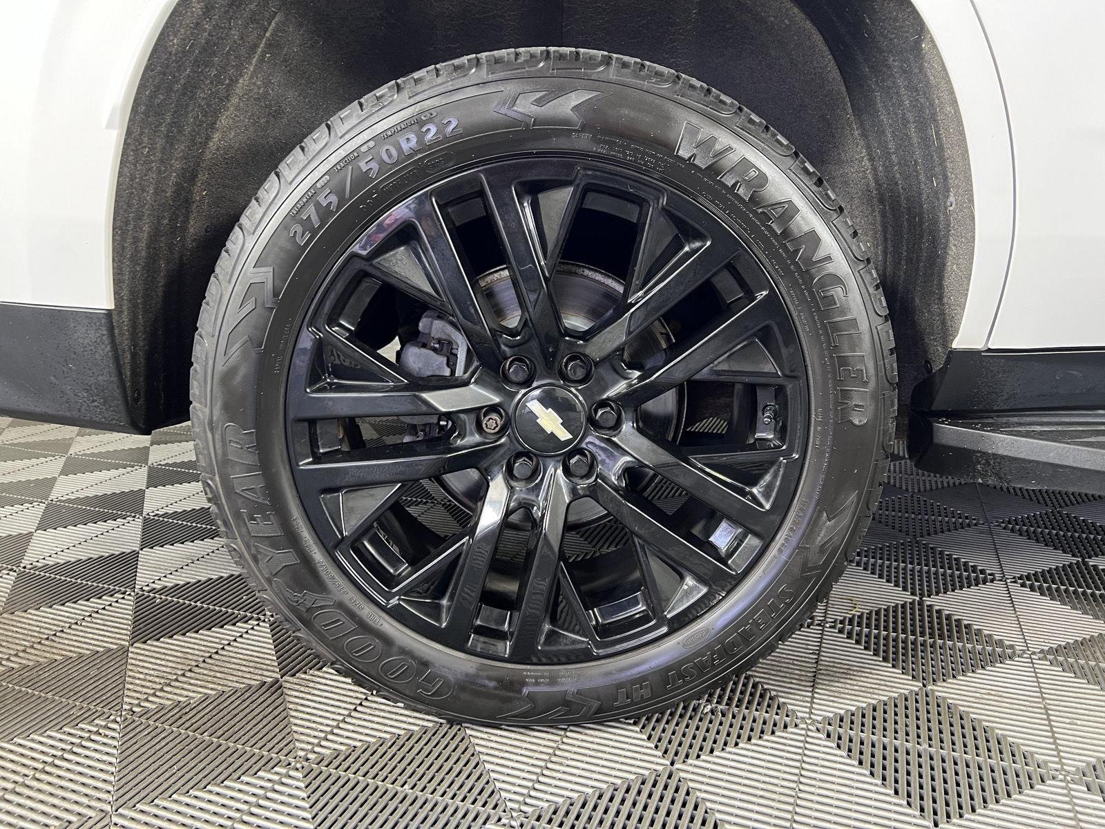 Used 2021 Summit White Chevrolet LT image 5