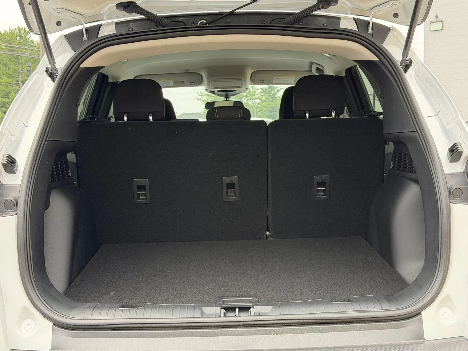 New 2026 Oxford White Ford Active® image 6