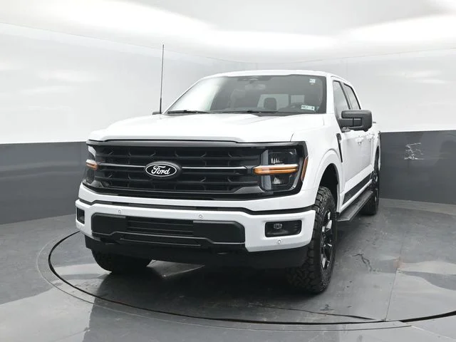 New 2026 Oxford White Ford XLT image 22