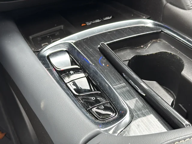 Used 2023 Black Buick Essence image 37