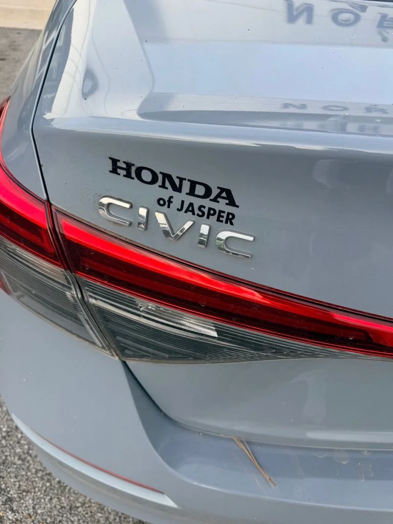 Used 2024 White Honda Touring image 9