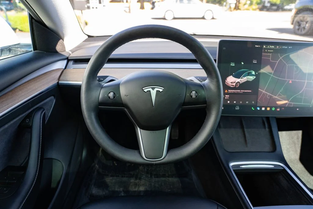 Used 2022 White Tesla Long Range image 12