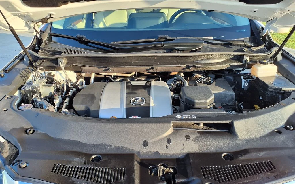 Used 2021 White Lexus 350 image 35