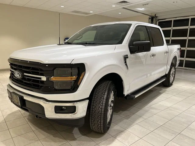 New 2026 White Ford XLT image 1