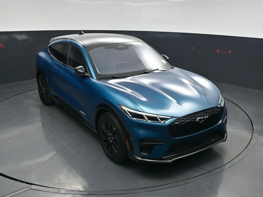 New 2026 Adriatic Blue Metallic Ford Premium image 35