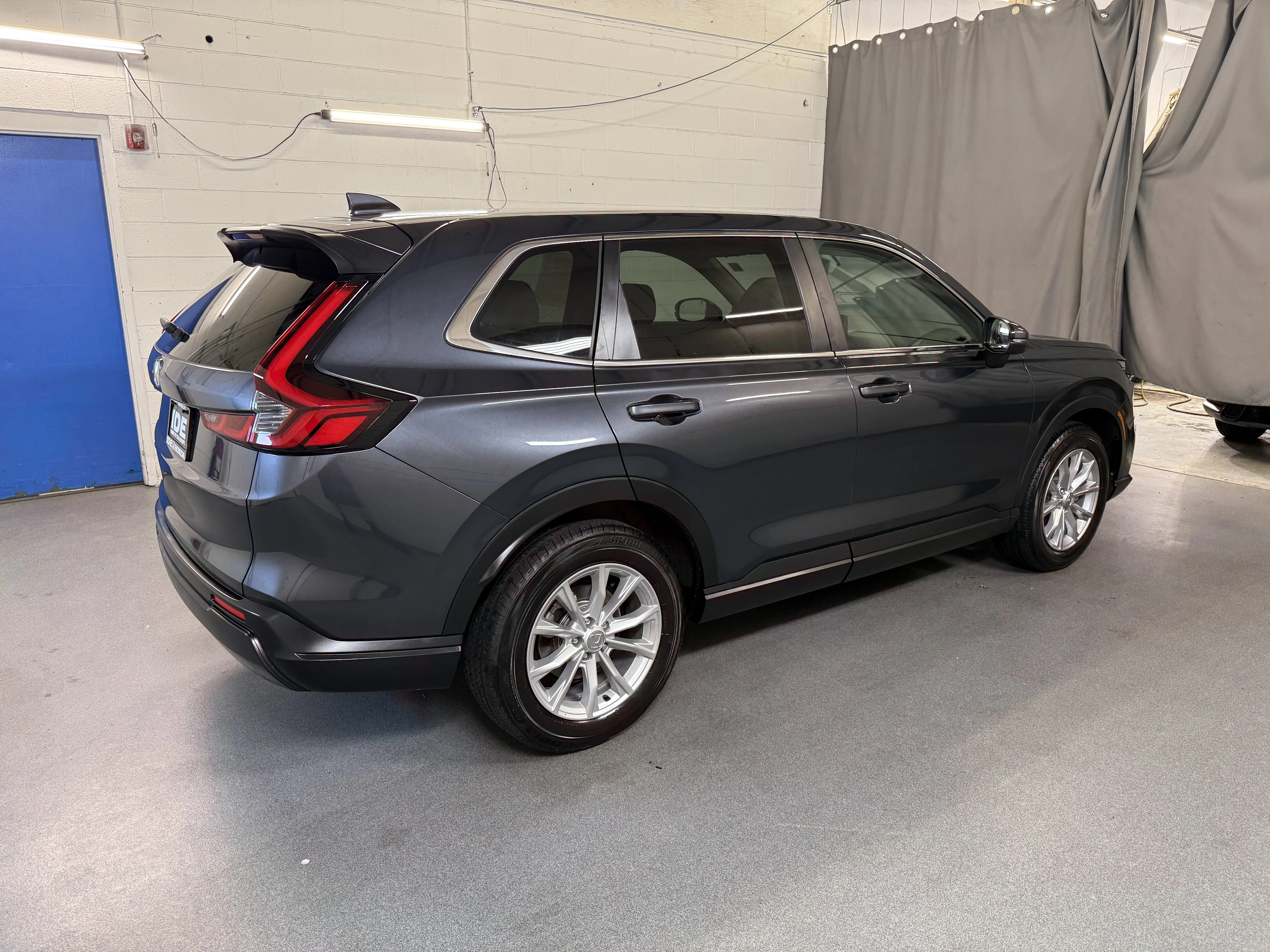 Certified Used 2024 Meteorite Gray Metallic Honda EX image 9