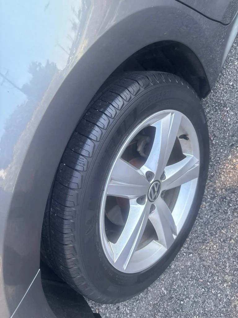 Used 2014 Gray Volkswagen 2.5 SE image 15