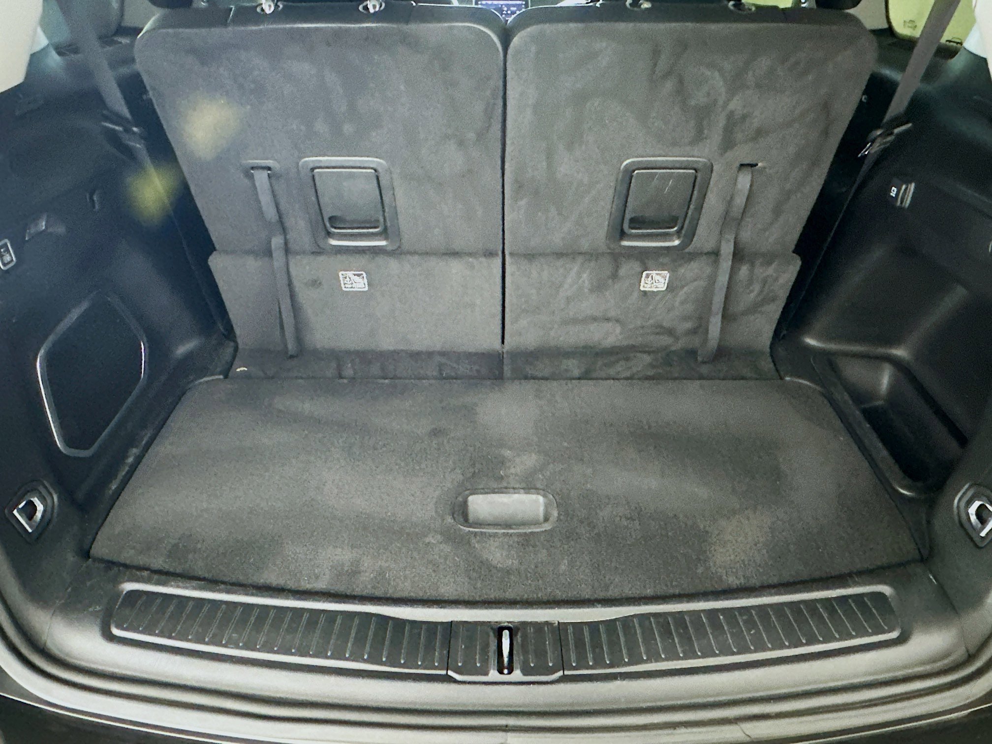 Used 2021 Rocky Mountain Pearlcoat Jeep Limited image 31