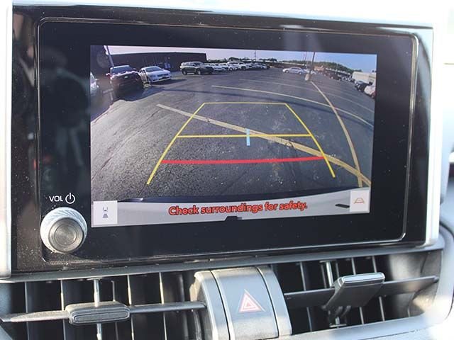 Used 2024 Pearl Toyota SE image 11