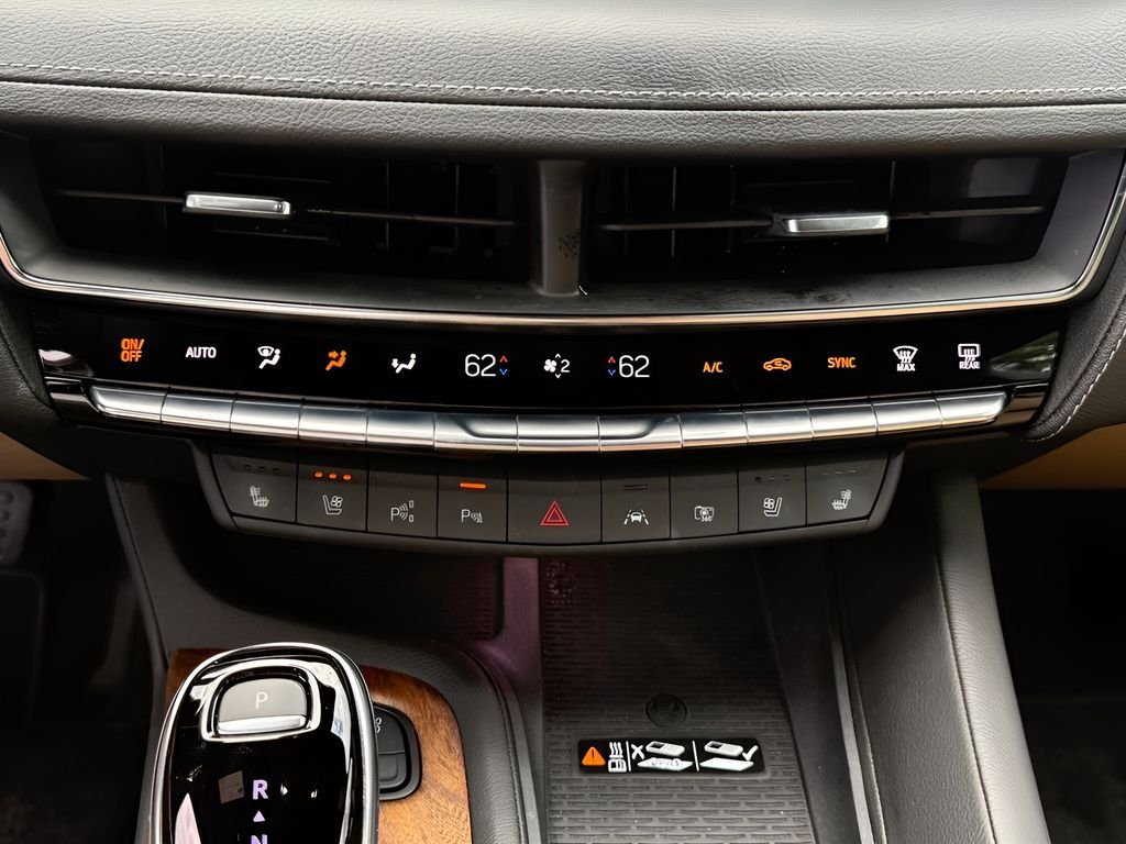 Used 2025 Silver Cadillac Premium Luxury image 18