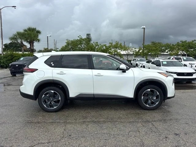 Used 2025 White Nissan SV image 2
