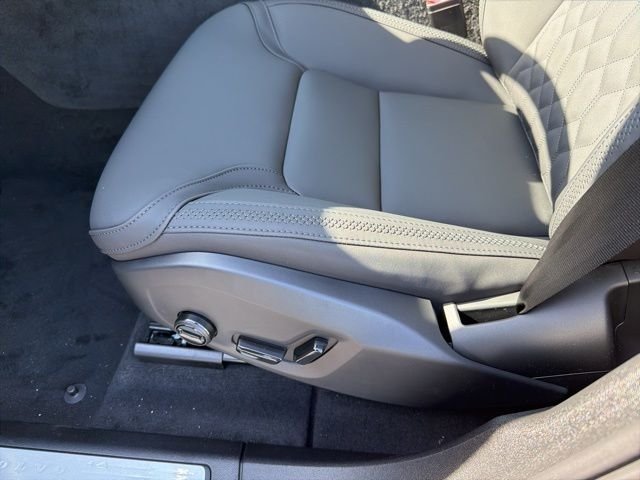 New 2026 Vapour Grey Volvo Plus image 10