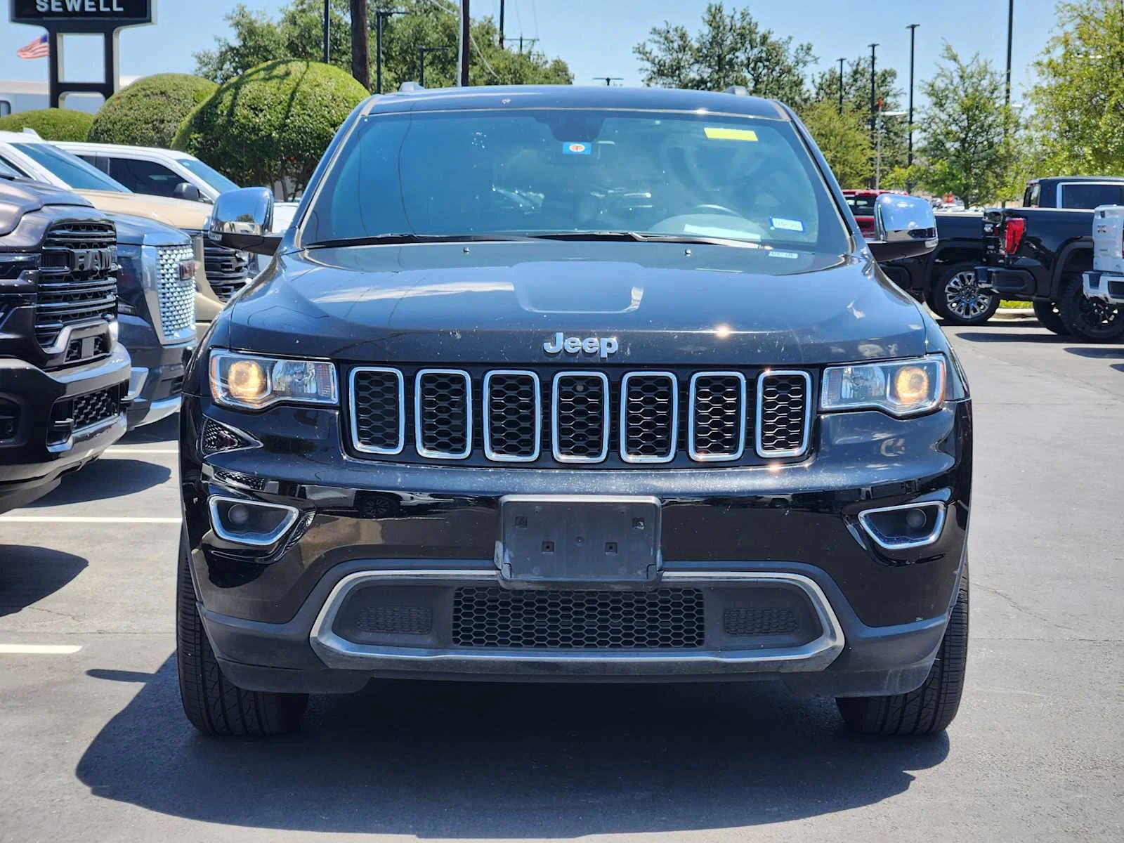 Used 2019 Black Jeep Limited 4x2 image 2