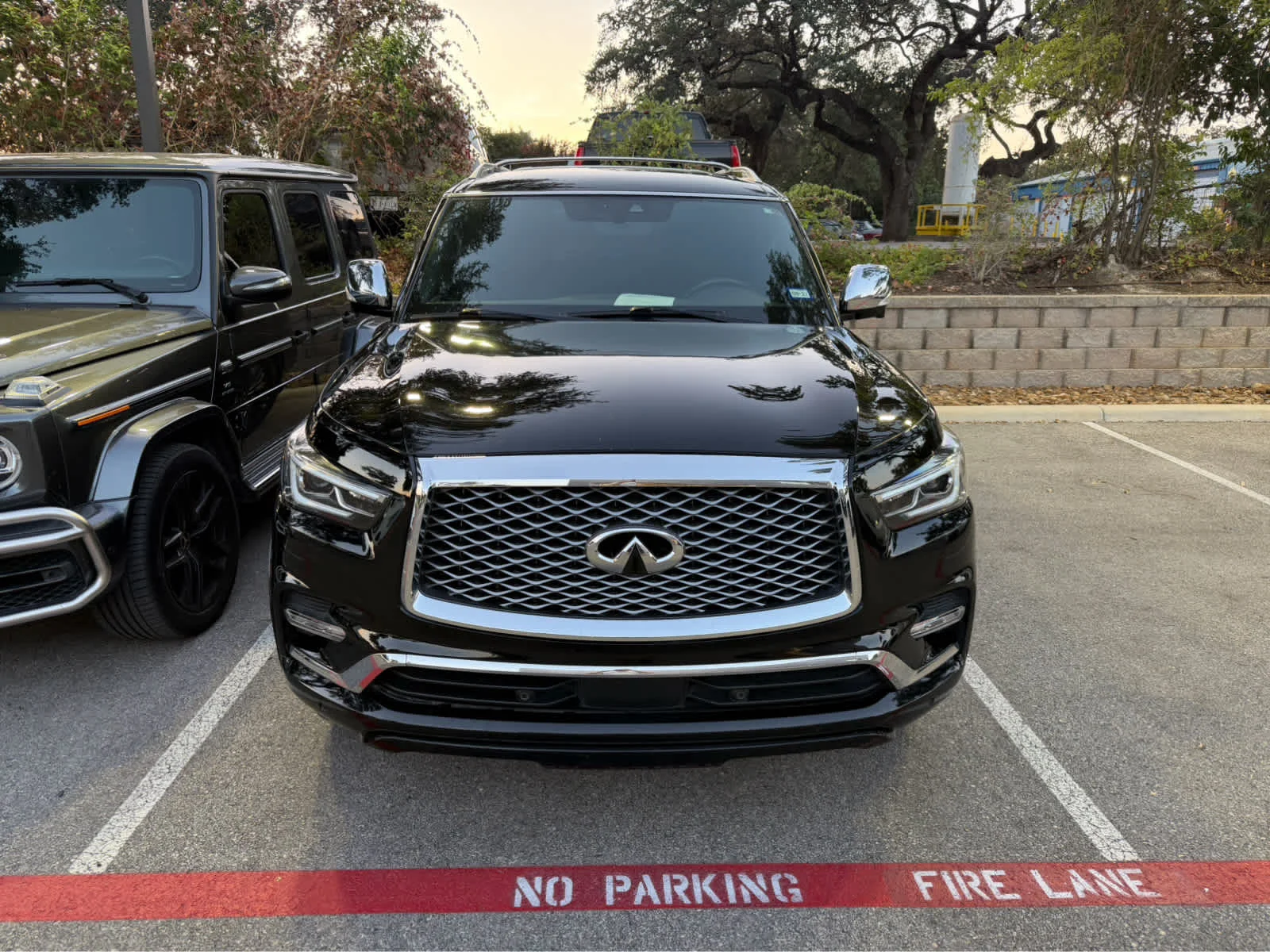 Used 2021 Black Obsidian INFINITI SENSORY image 2
